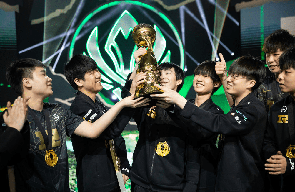 开云APP-DK翻盘JDGaming，Uzi三分雨点燃全场